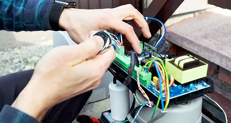 Automatic Driveway Gate Repair in Country Walk, FL