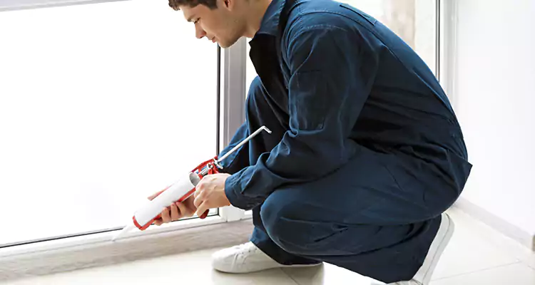 Window Glass Caulk Repair in Country Walk, FL