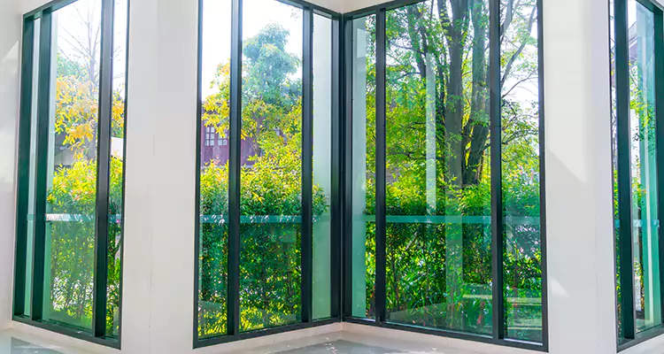 Emergency Balcony Door Glass Repair in Country Walk, FL