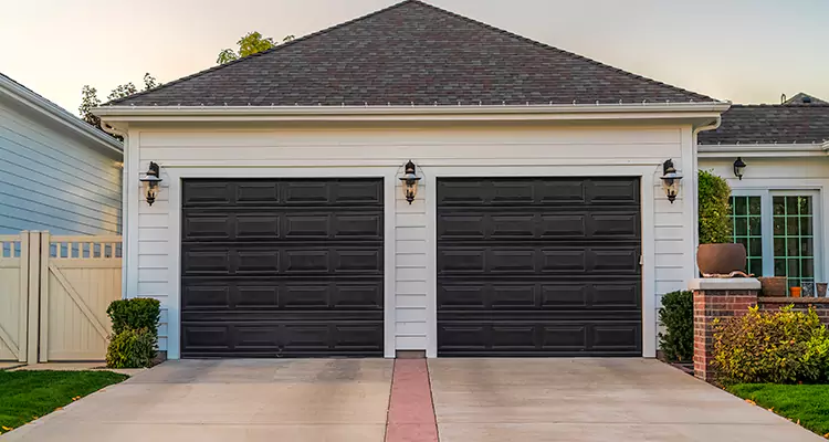 Residential Local Garage Door Repair in Country Walk, FL