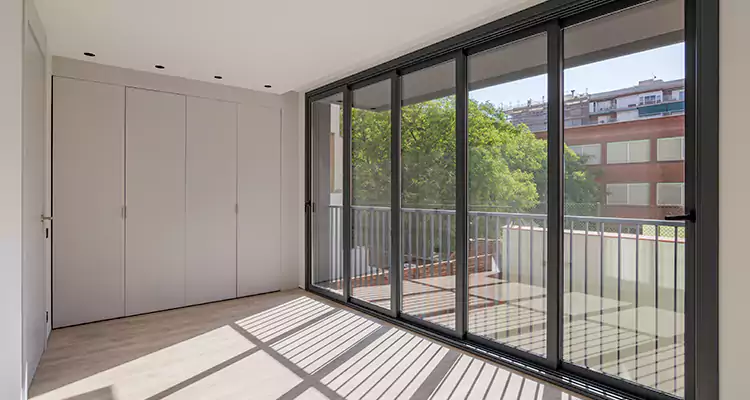 Fix Sliding Screen Door Track in Country Walk, FL